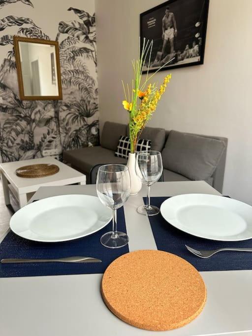 Ferienwohnung L Audacieux T2 Proche Gare Rer E Villemomble Exterior foto